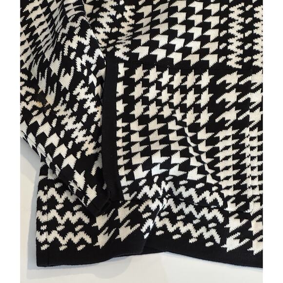 Chicos Silk Blend Hoodie Sweater Size 2 US Large Full Zip Jacket Houndstooth - Picture 3 of 6